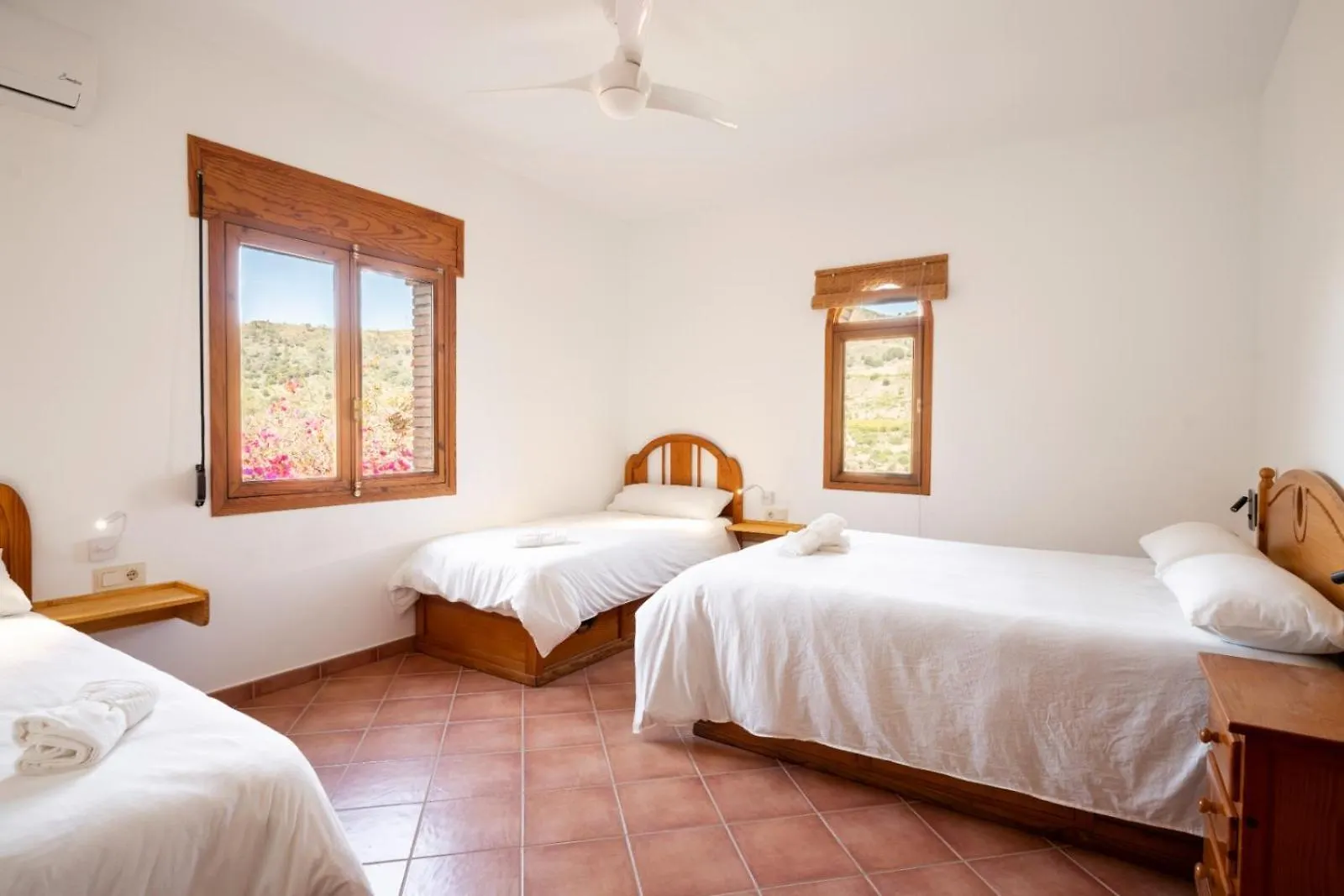 Breathtaking Velez Viewpoint Villa Velez de Benaudalla 0*,  Spain