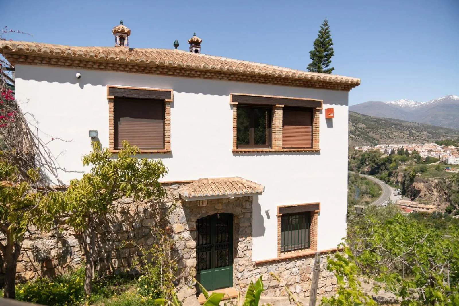 Breathtaking Velez Viewpoint Villa Velez de Benaudalla